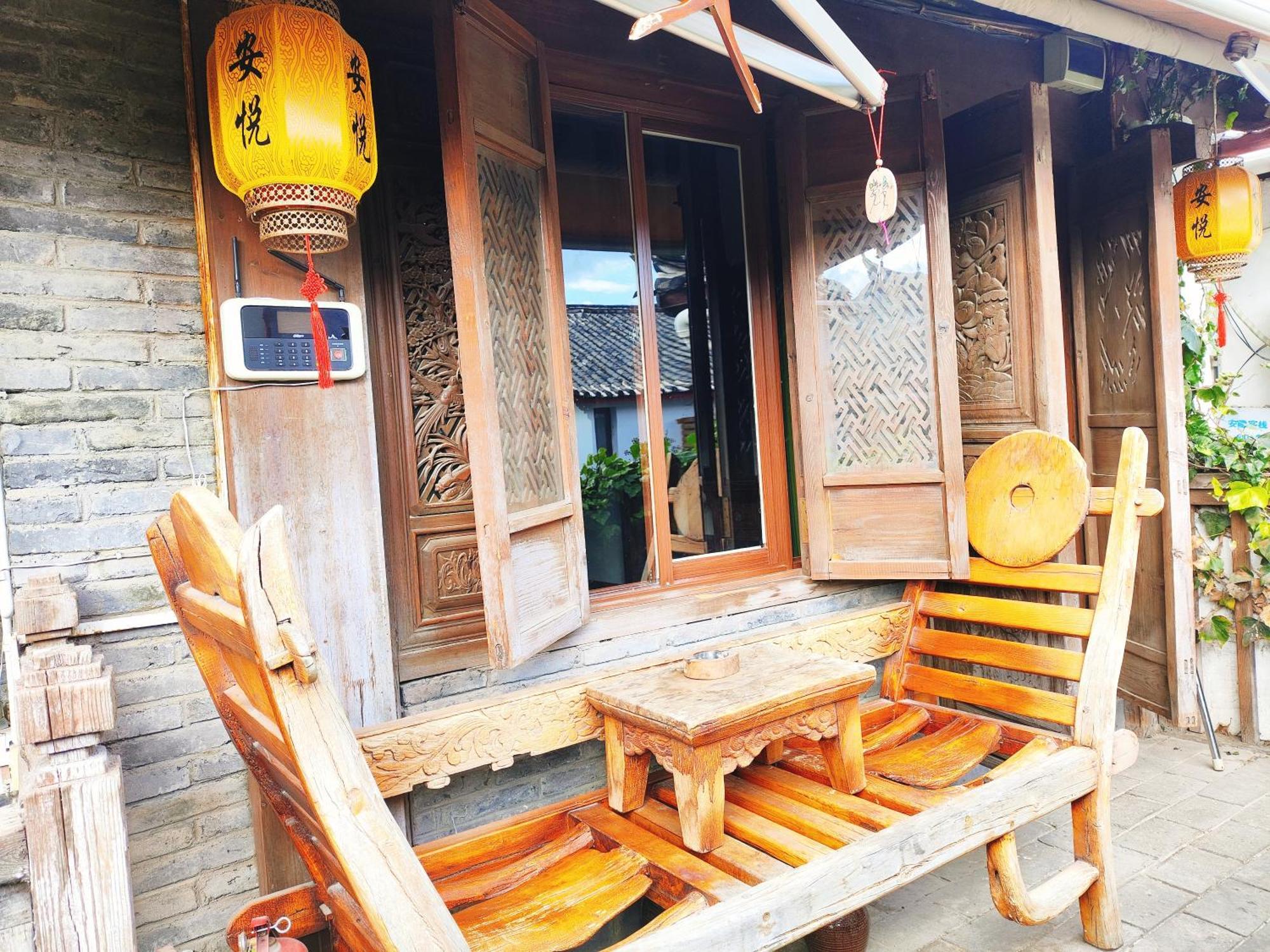 Big Tree Guesthouse - Naxi Old Style Λιγιάνγκ Εξωτερικό φωτογραφία